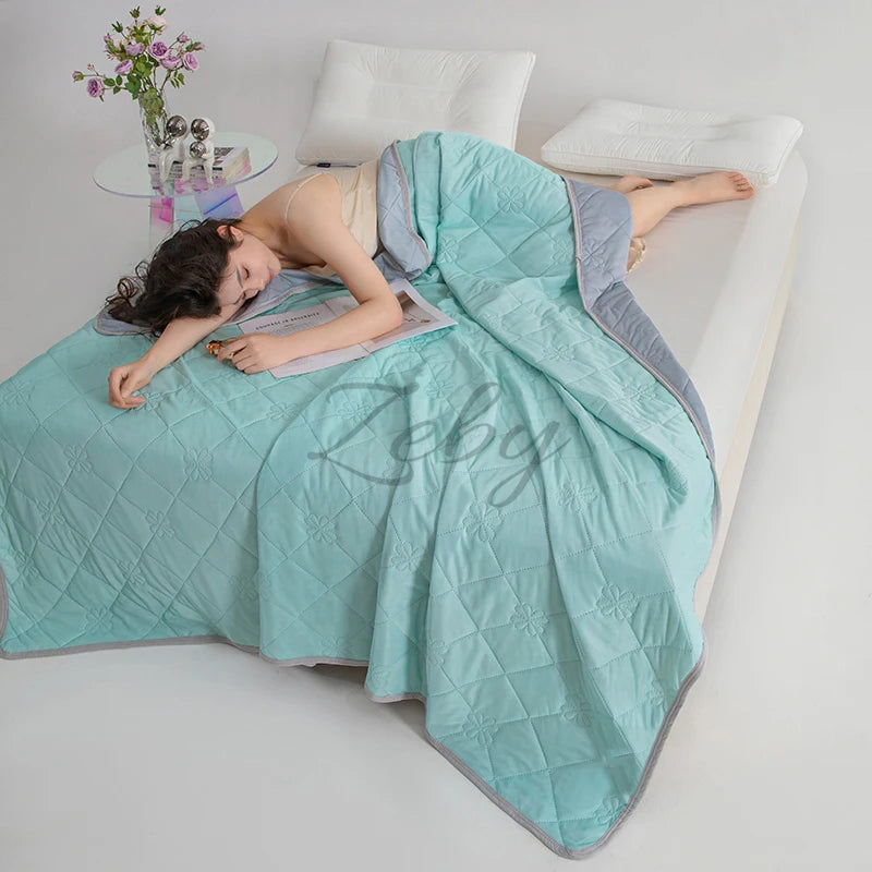 Grade A Cooling Blanket for Bed Soft Breathable King Size Summer Comforter Queen Air Conditioning Cool Lightweight Comforter