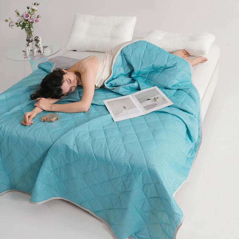 Grade A Cooling Blanket for Bed Soft Breathable King Size Summer Comforter Queen Air Conditioning Cool Lightweight Comforter