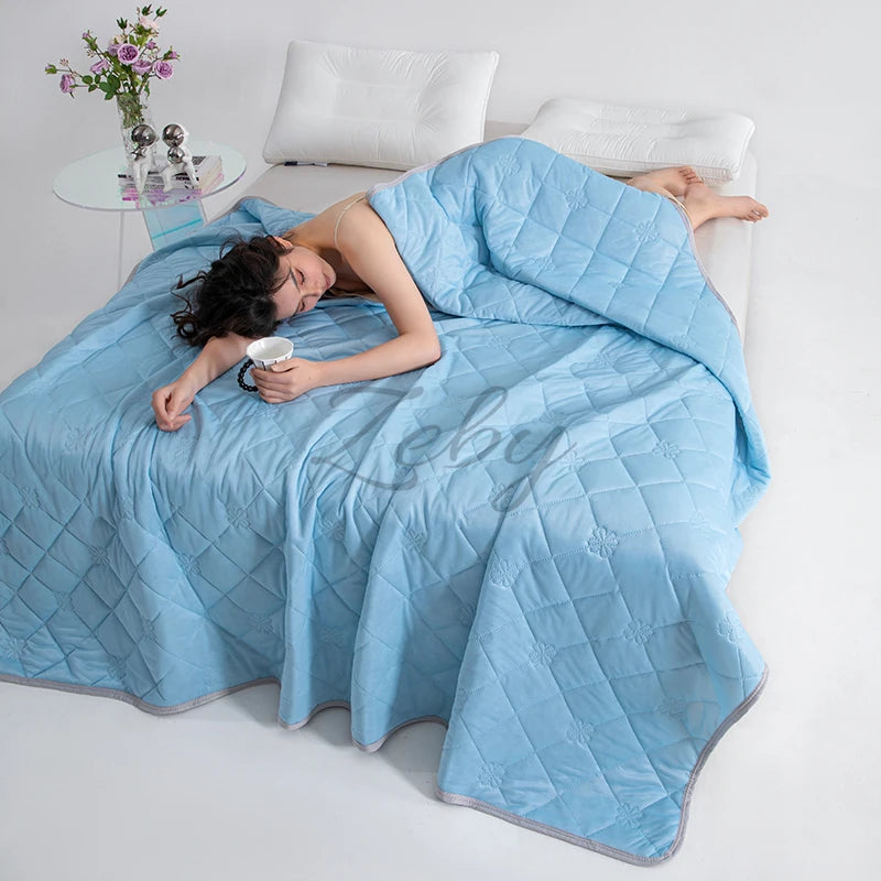 Grade A Cooling Blanket for Bed Soft Breathable King Size Summer Comforter Queen Air Conditioning Cool Lightweight Comforter