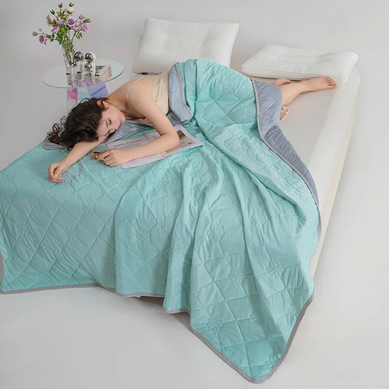 Grade A Cooling Blanket for Bed Soft Breathable King Size Summer Comforter Queen Air Conditioning Cool Lightweight Comforter