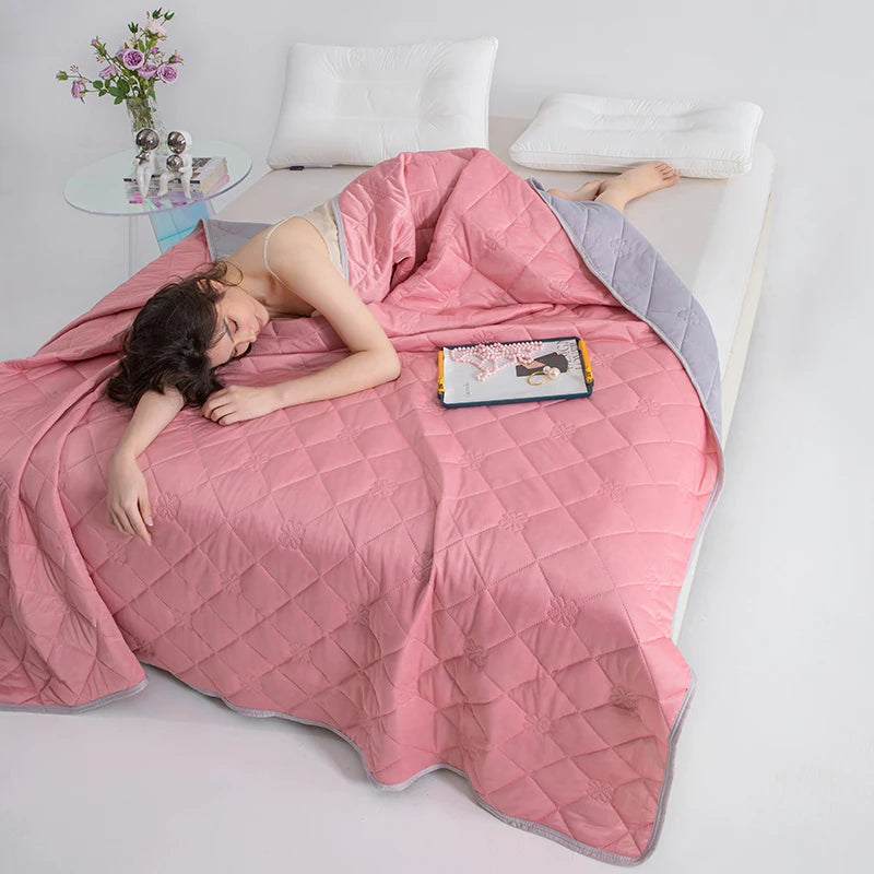 Grade A Cooling Blanket for Bed Soft Breathable King Size Summer Comforter Queen Air Conditioning Cool Lightweight Comforter
